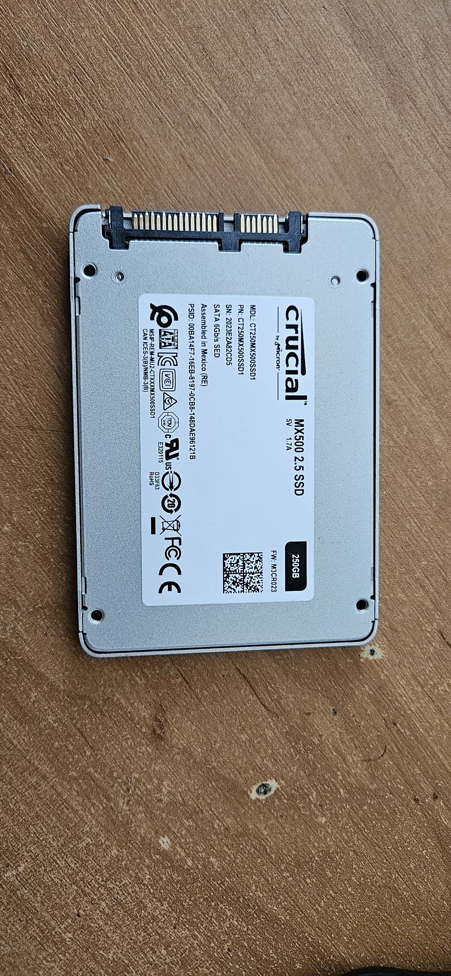 SSD Crucial 250gb