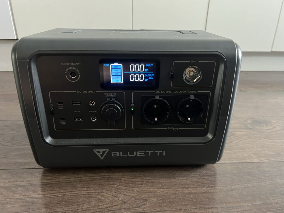 Зарядна станція Bluetti EB70