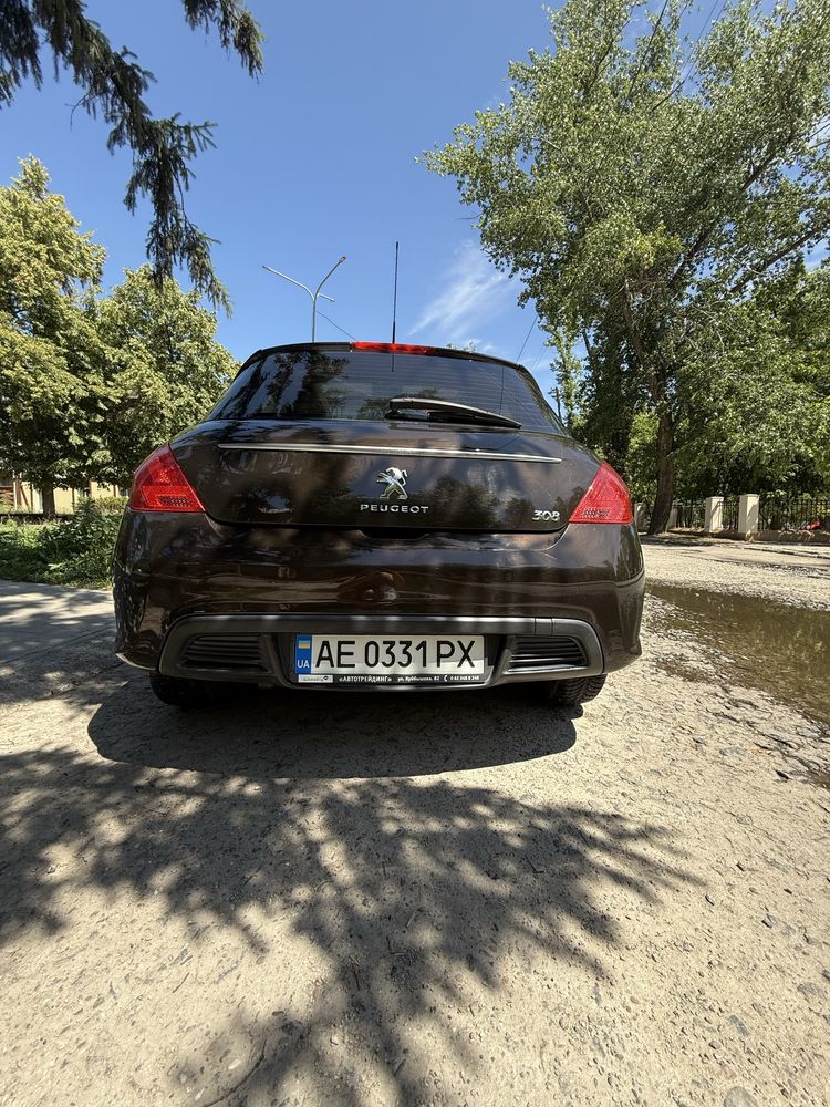 Продам свое авто Peugeot 308