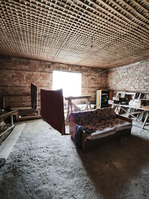 Продаж приватного будинку в селі Дережичі