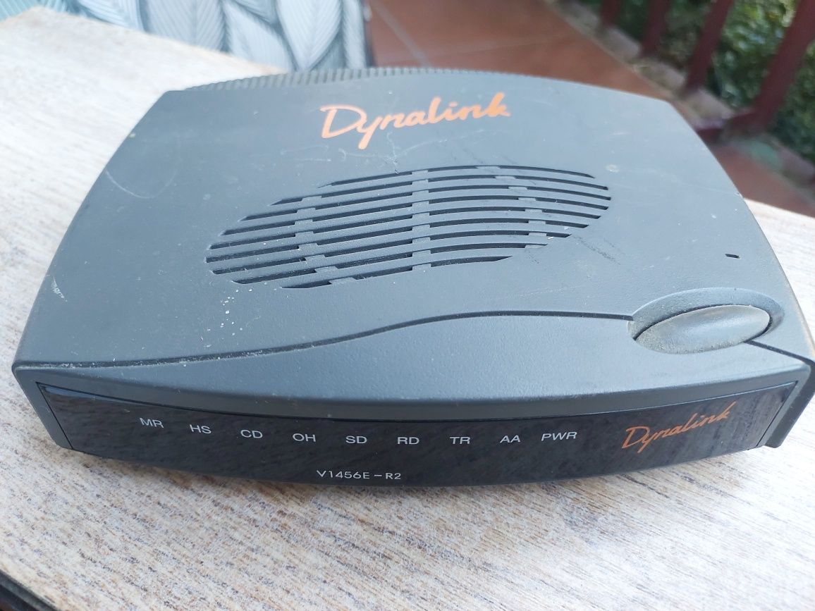 Modem Dynalink retro