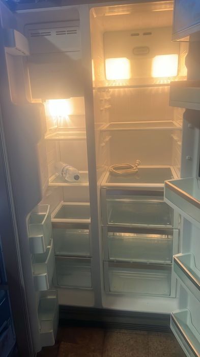 Frigo Americano Bosch 300€