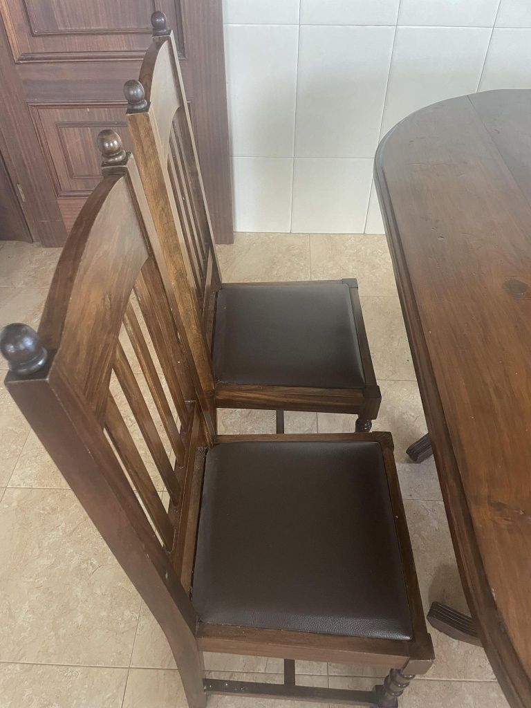 Mesa de cozinha  e 6 cadeiras