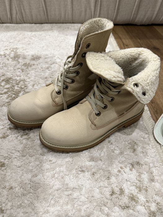 Жіночі черевики демисезонні