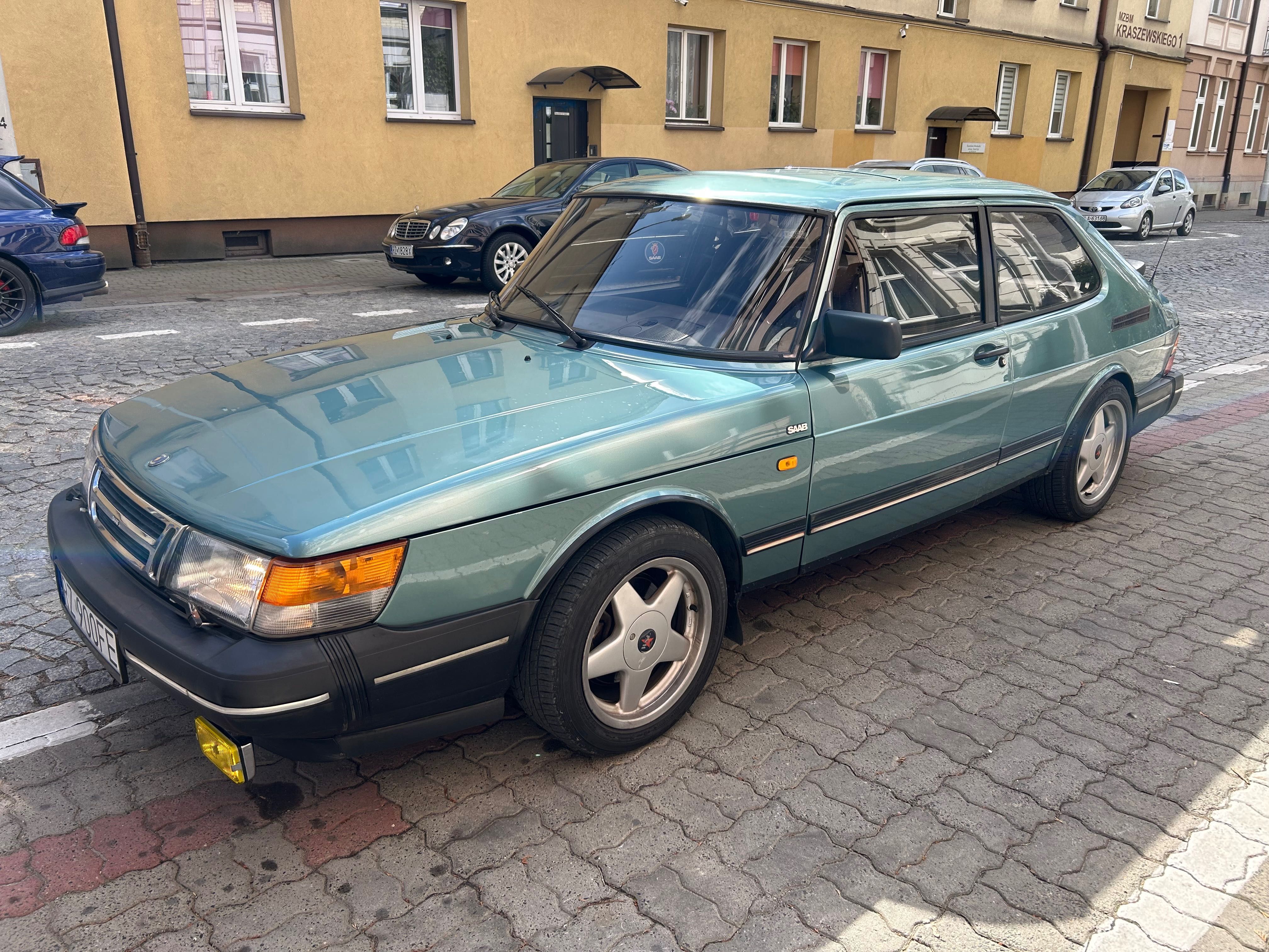 Saab 900 2.0i 1989r. - klasyk