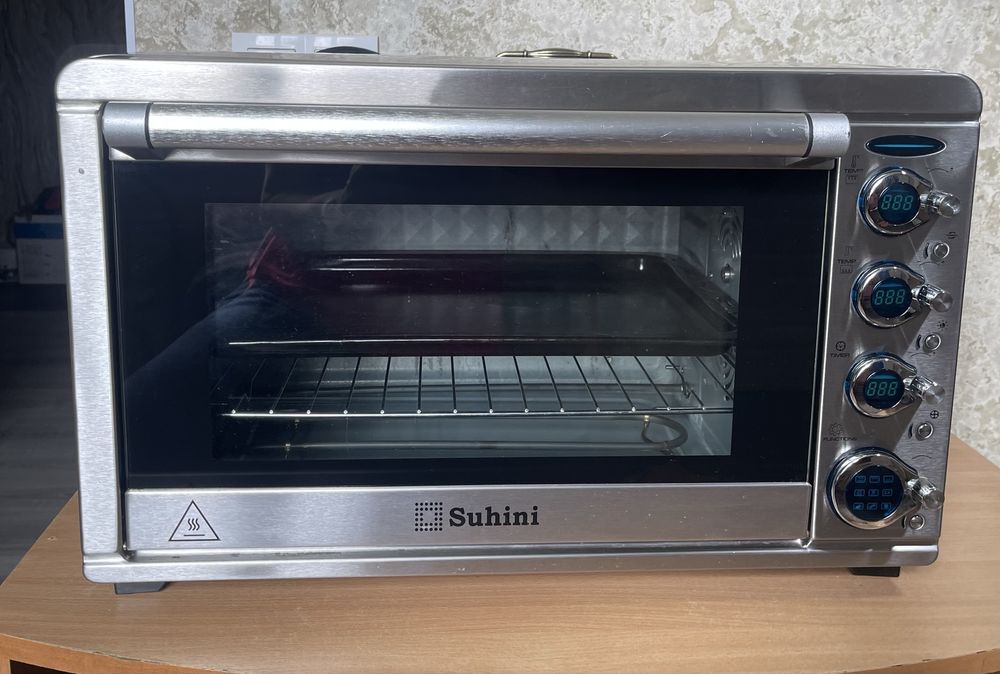 Духовка окремостояча з нержавіючої сталі