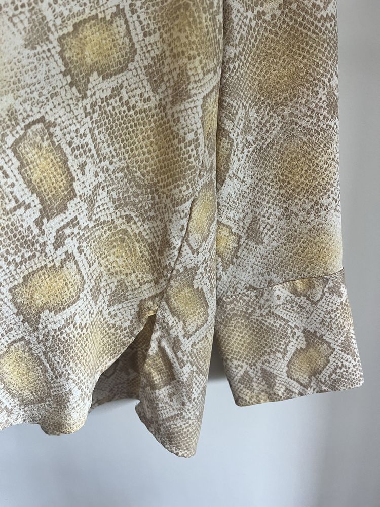 Camisa padrao serpente Mango