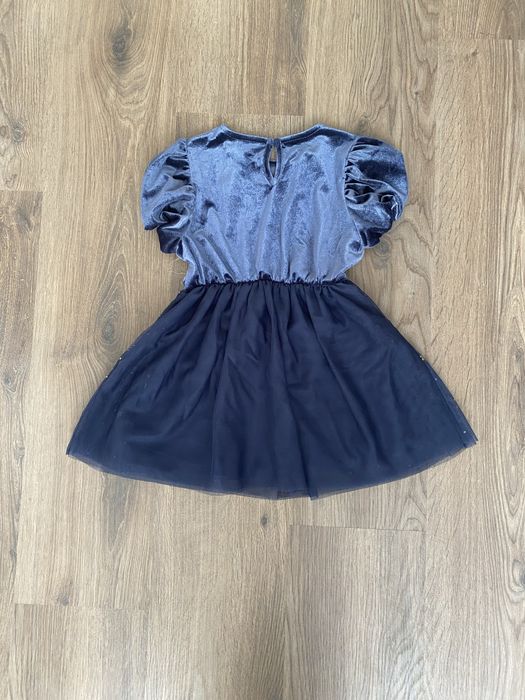 Святкова нарядна бархатна сукня для дівчинки НОВА