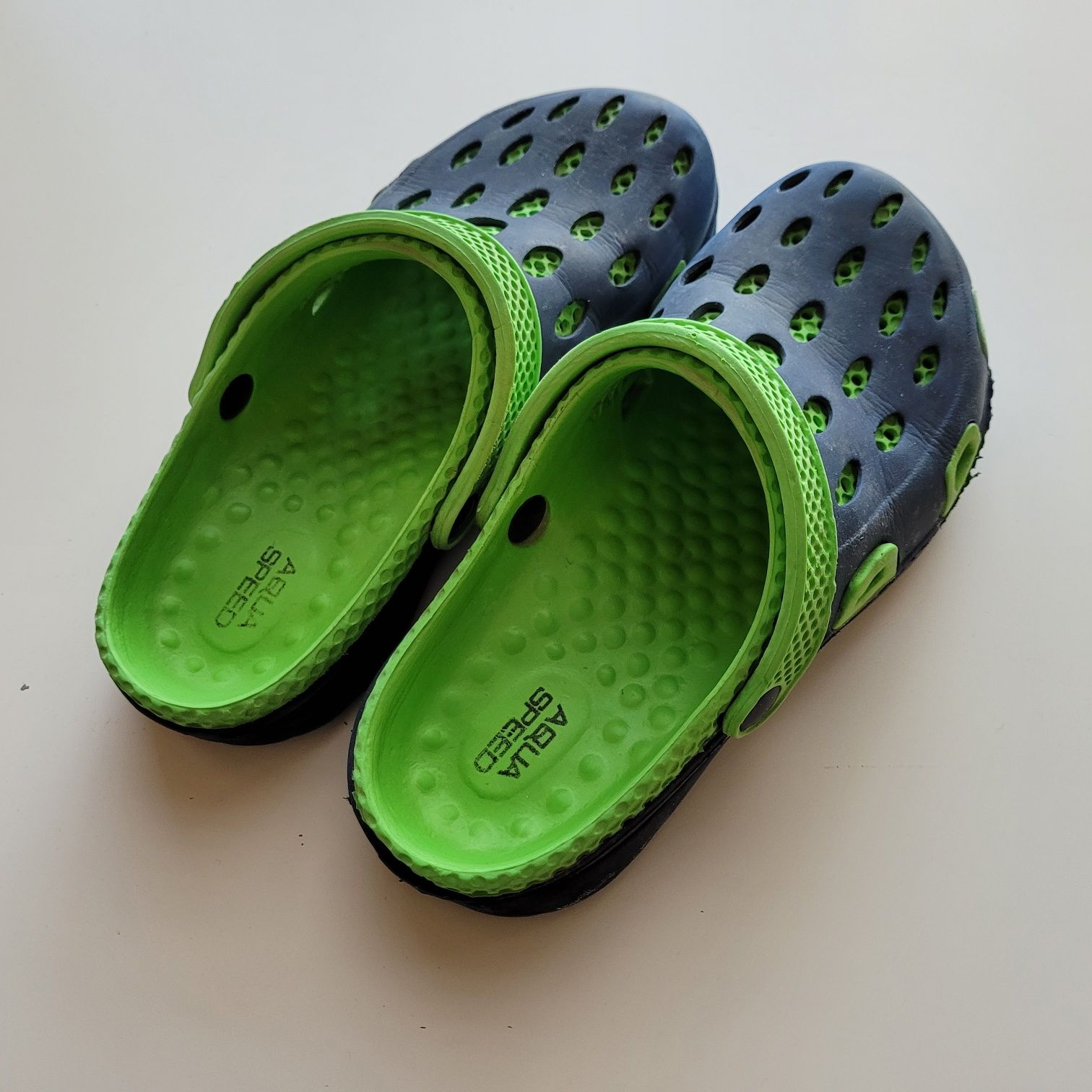 Klapki crocs podobne chłopięce 35 granat zielony