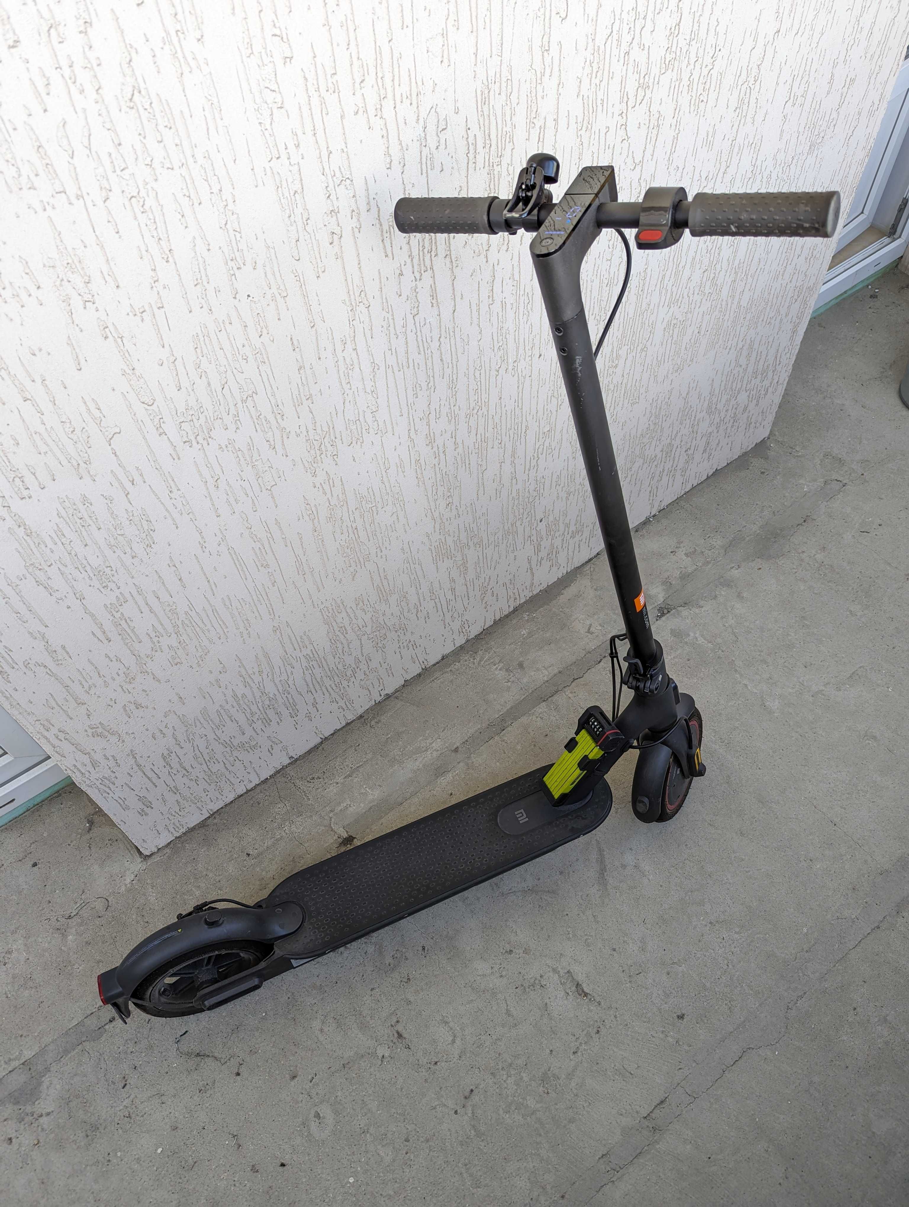 Xiaomi Mi Electric Scooter Pro 2