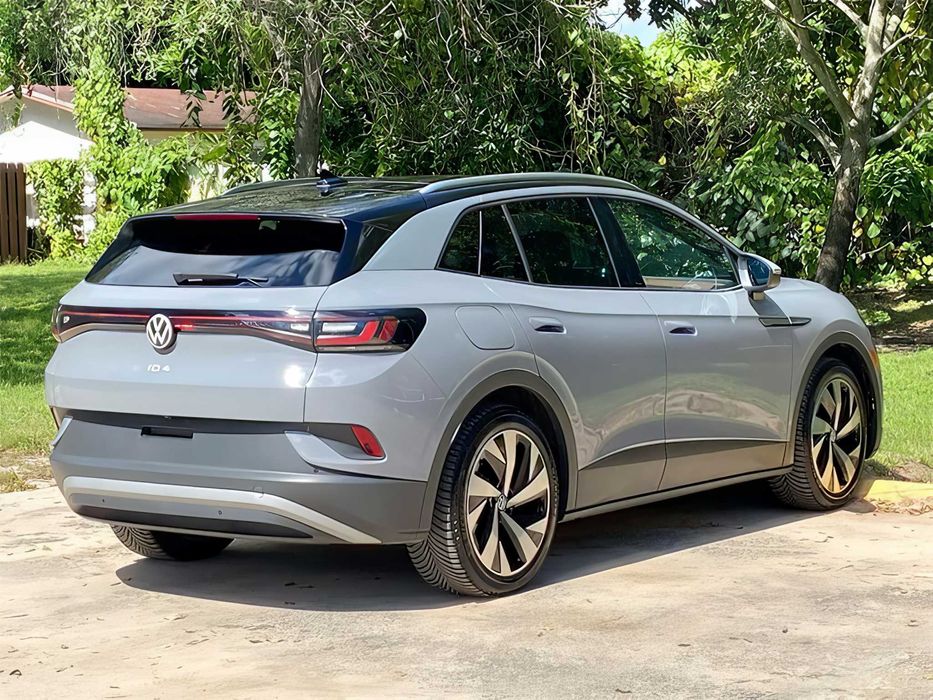 Volkswagen ID.4      2022