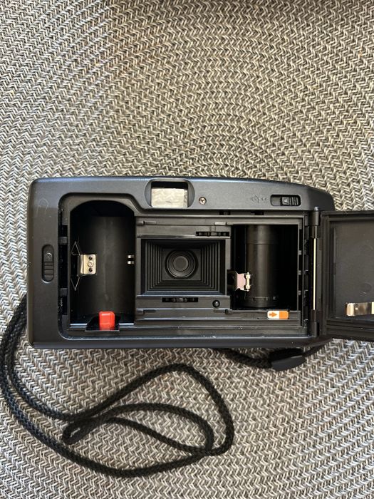 Плівковий фотоапарат Minolta F10BF