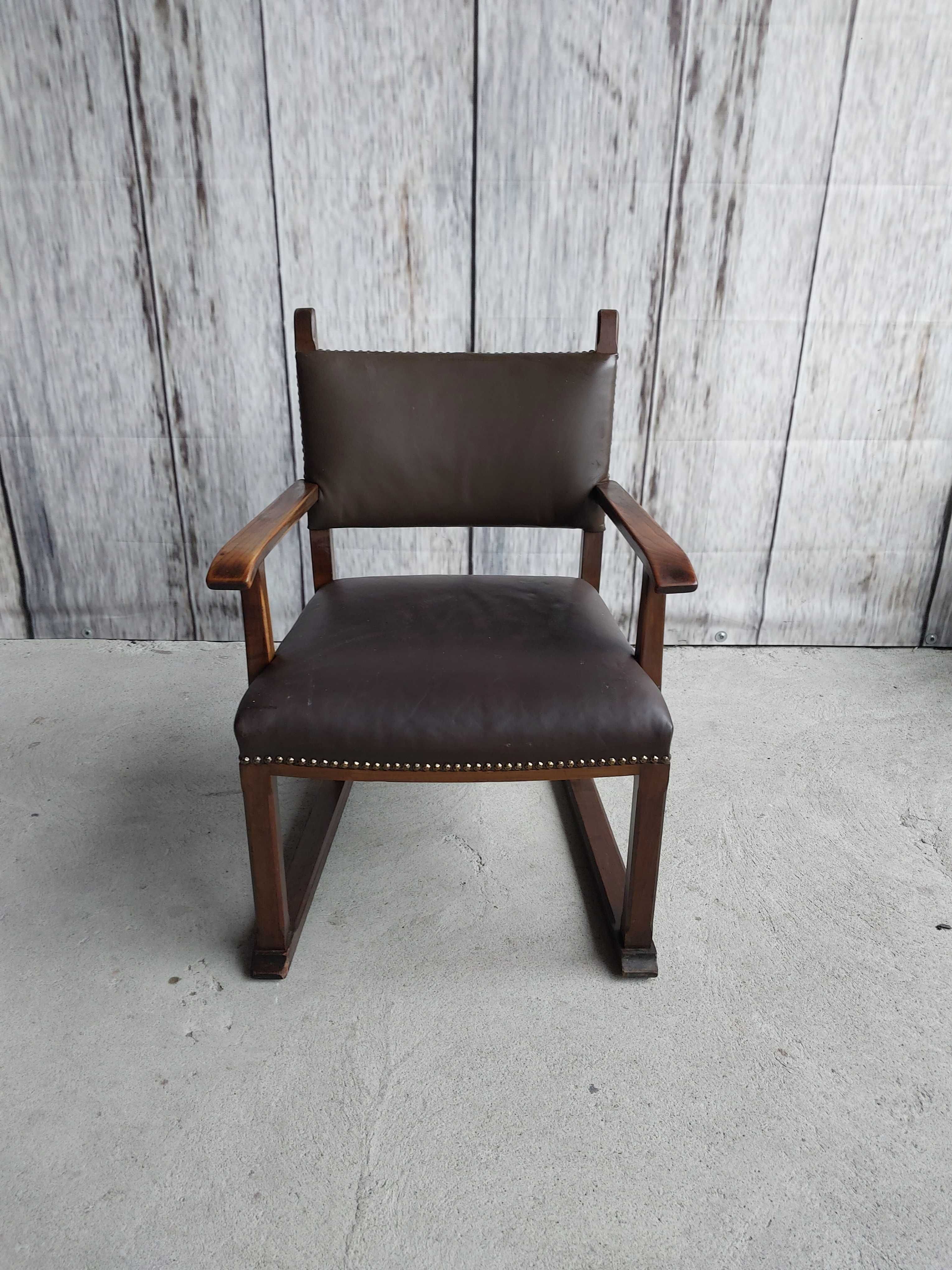 fotel stylowy  , lite drewno /  416