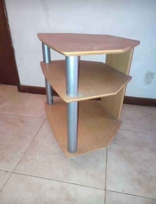 Mesa/Assento para televisão