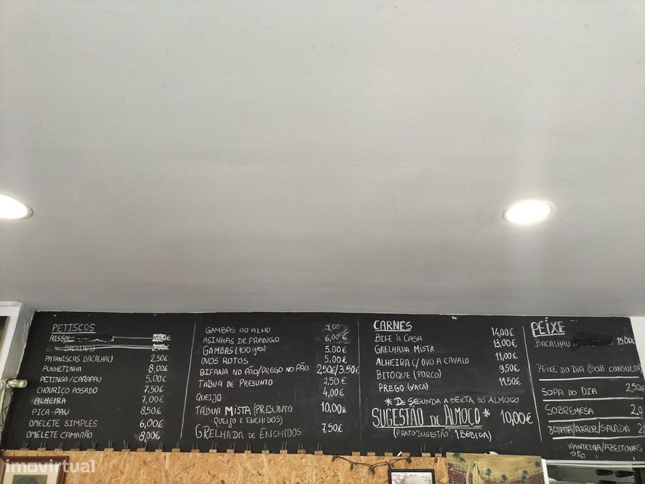 Restaurante Petisqueira em Trespasse