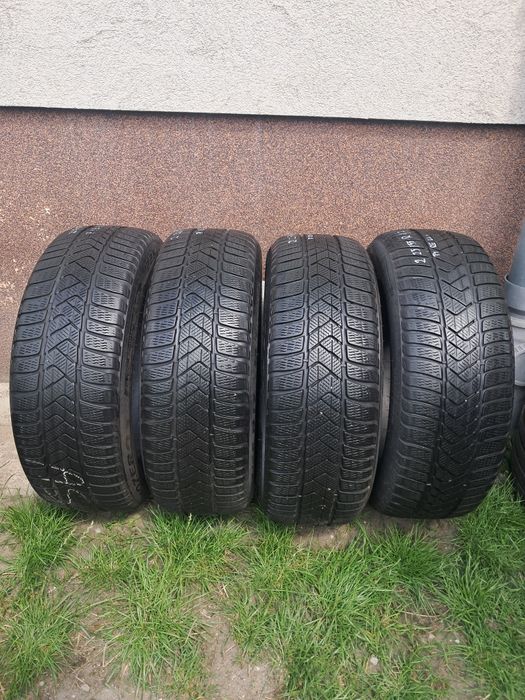 225/55 R17 97 H M+S - Pirelli Sottozero 3 Winter - Rsc - 40/2022 -Bmw