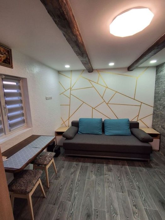 Частина будинку в Ясининичах.