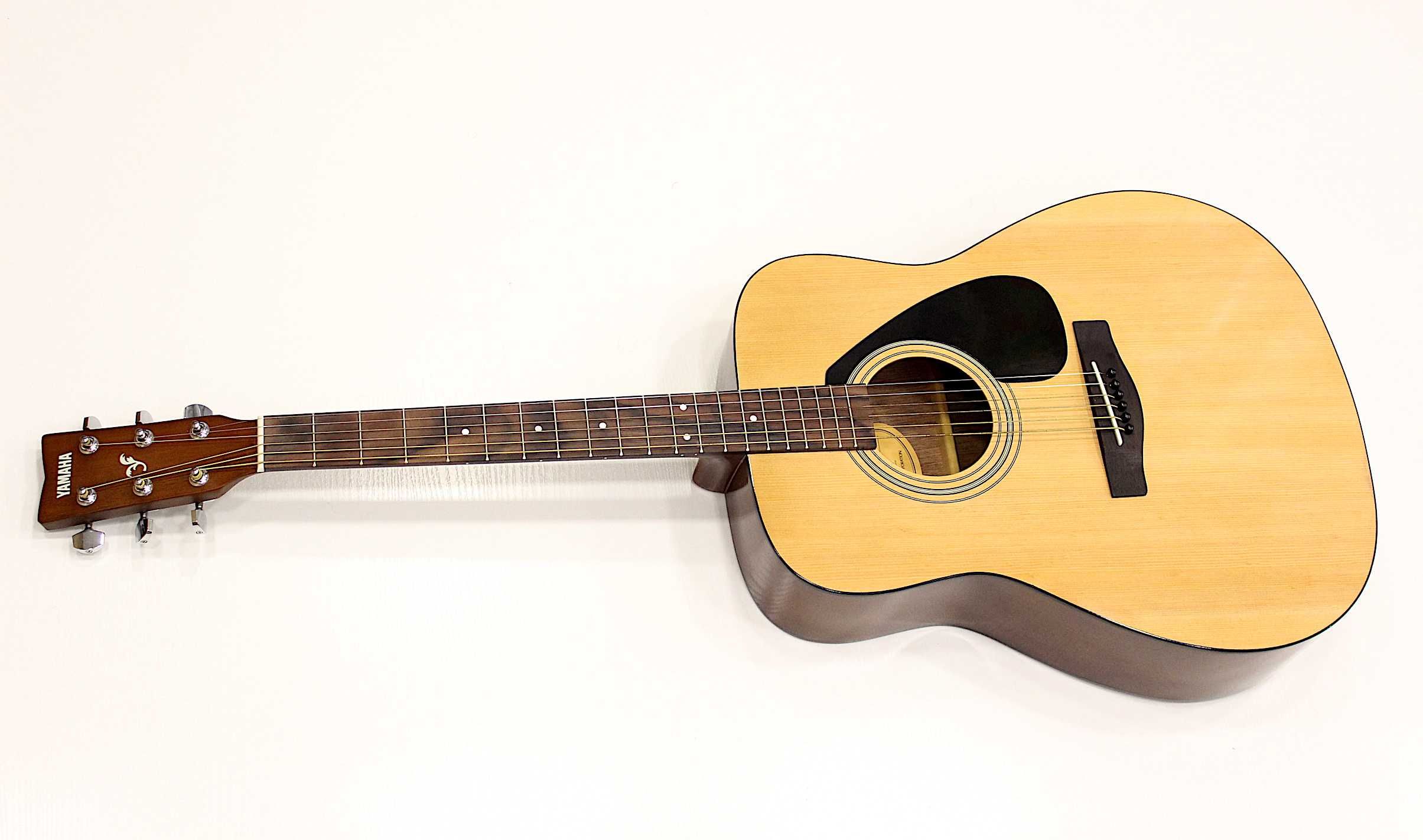 Акустическая гитара Yamaha F310 как новая