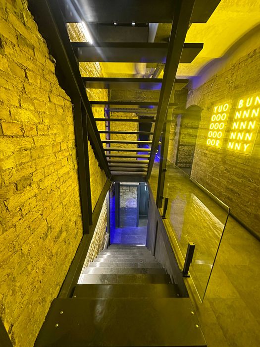 Оренда приміщення на вул. Басейна 12, площа 650