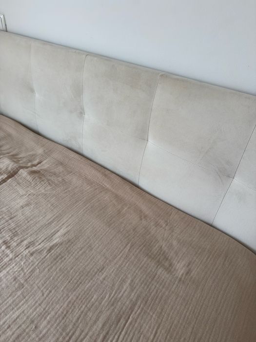 Cama casal Alfaiate Interiores com 2cabeceiras Madeira/ Forrada