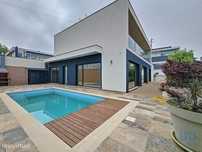 Casa / Villa T4 em Arcozelo de 209,00 m2
