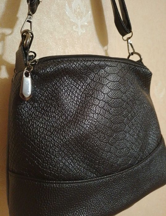 Сумка кросбоді 3 відділення