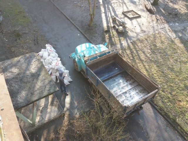 Вывоз мусора Вывоз старого хлама, мебели,мешков . Вивіз сміття Бус ЗІЛ