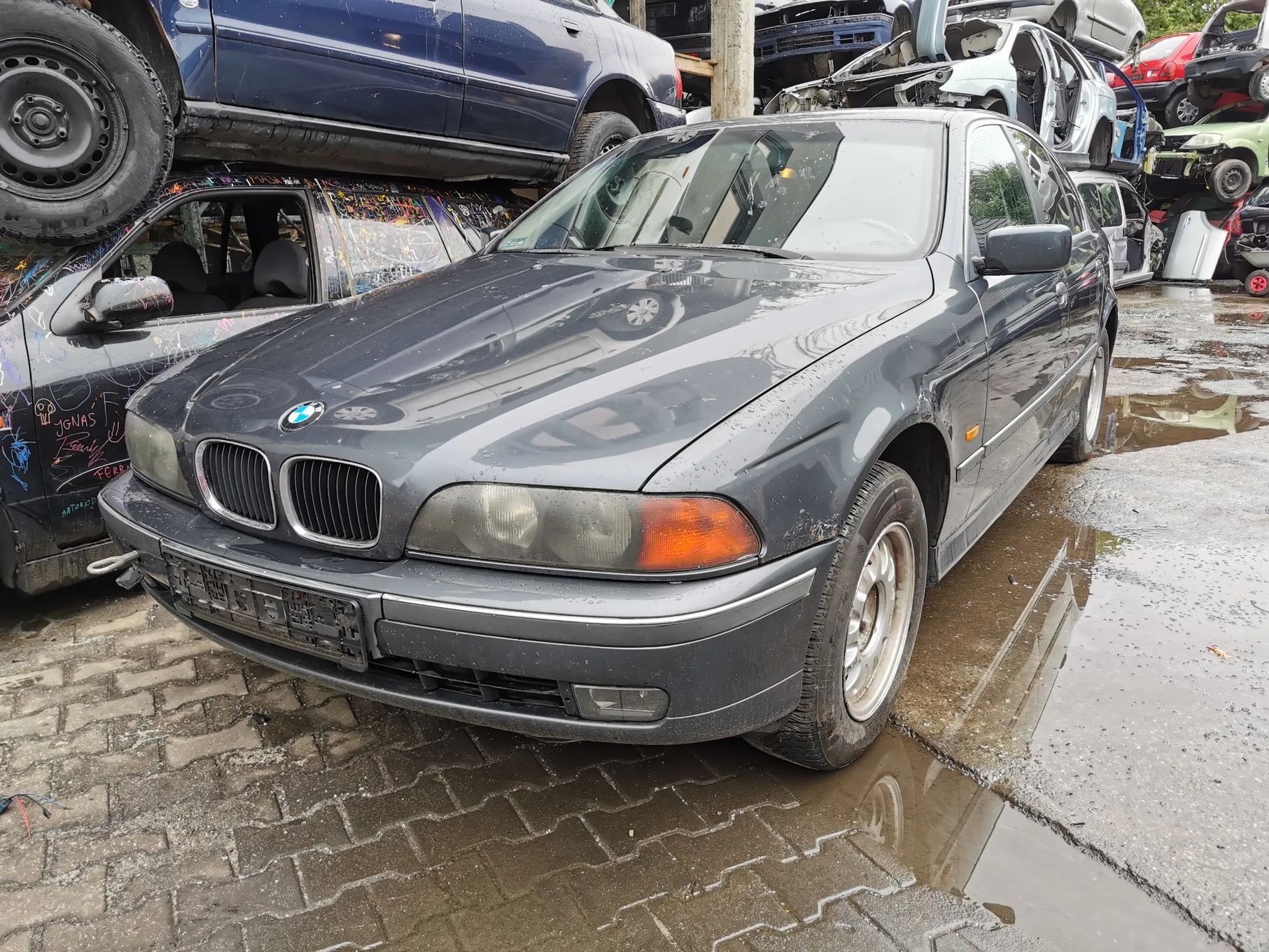 Lampy przód, tył Bmw 5 E39 1996r kod lakieru 310/7 fiordgrau-metallic