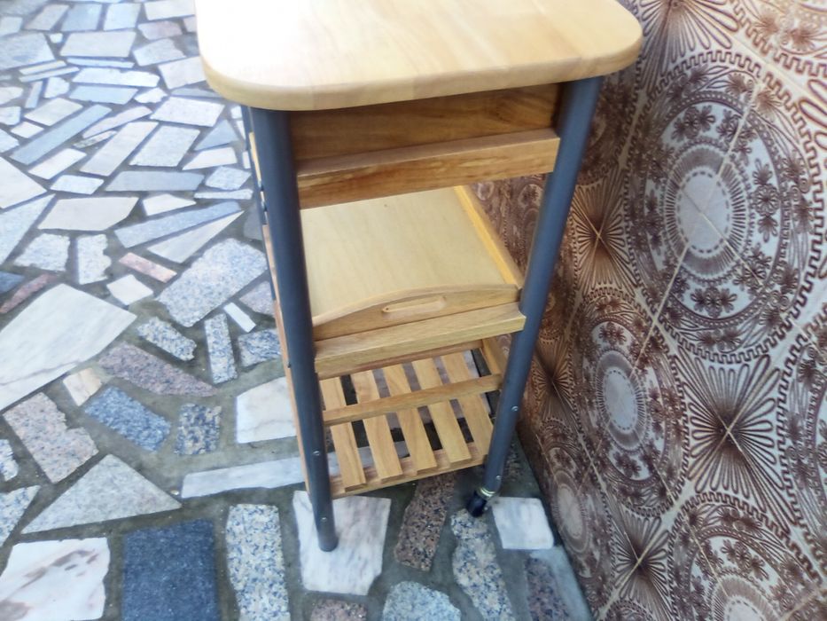 Mesa de apoio para cozinha ou despensa em madeira maciça novo