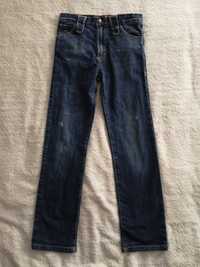 Przecierane spodnie jeansowe jeansy Domino Frutta 146 - 152 jak nowe