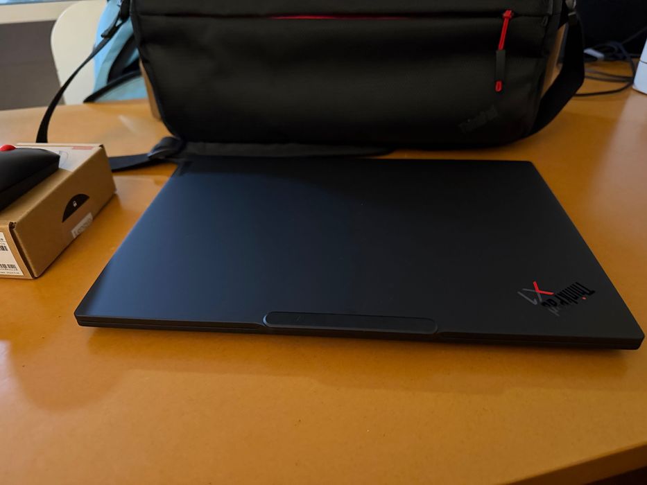 ThinkPad X1 Carbon Gen 13 Aura Edition (Intel) NOVO