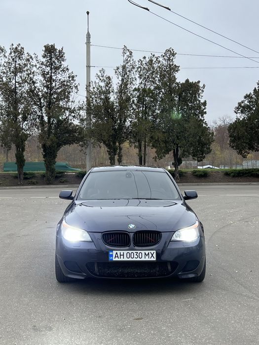 BMW e60, 545i 2003 год