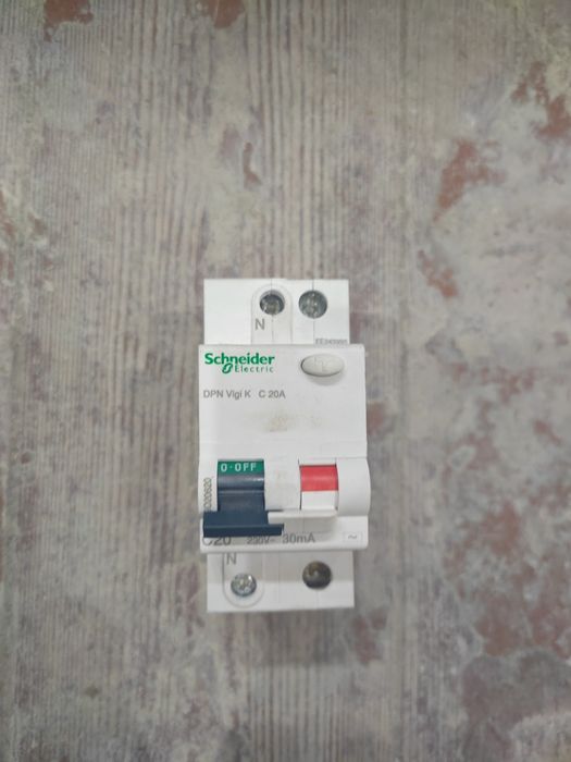 Wyłącznik różnicowo nadprądowy rcbo schneider electric DPN VIGI K C20a