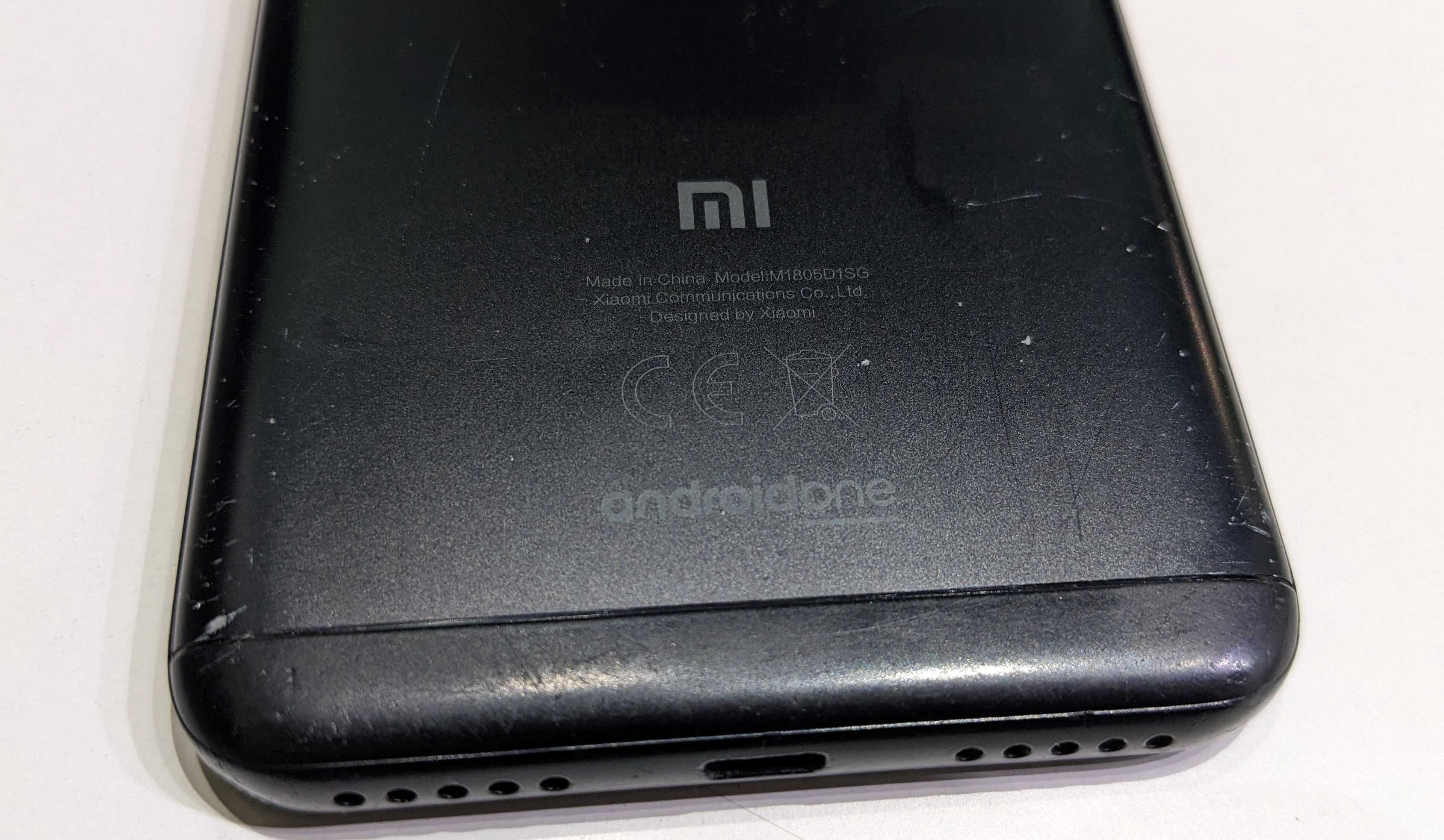 Xiaomi Mi A2 Lite (M1805D1SG) телефон – на  запчасти