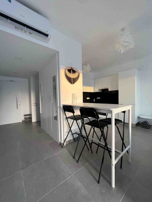 Студия 45м² с террасой 8м² в 250м от пляжа с мебелью и техникой Кипр