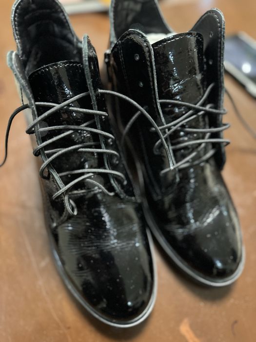 Черевики (ботінки )жіночі