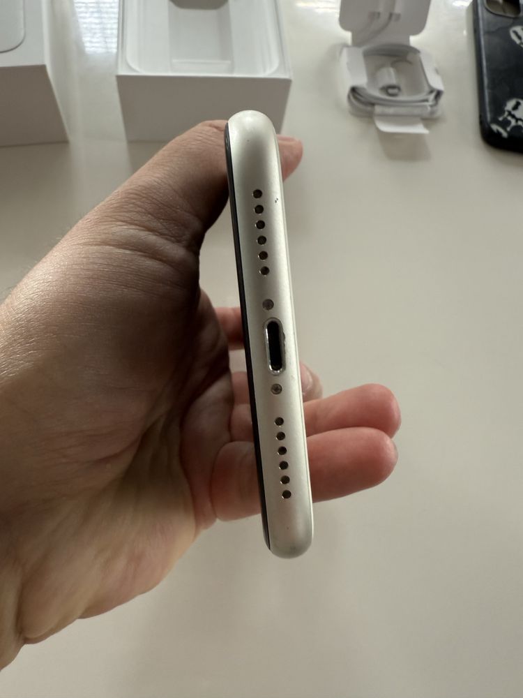 IPhone 11 w bardzo dobrym stanie