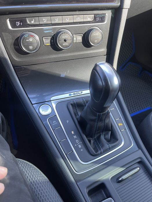 Volkswagen e-Golf  36 кв