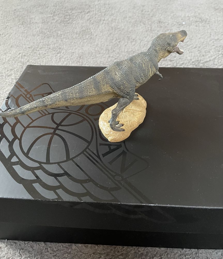 Dinozaur colecta