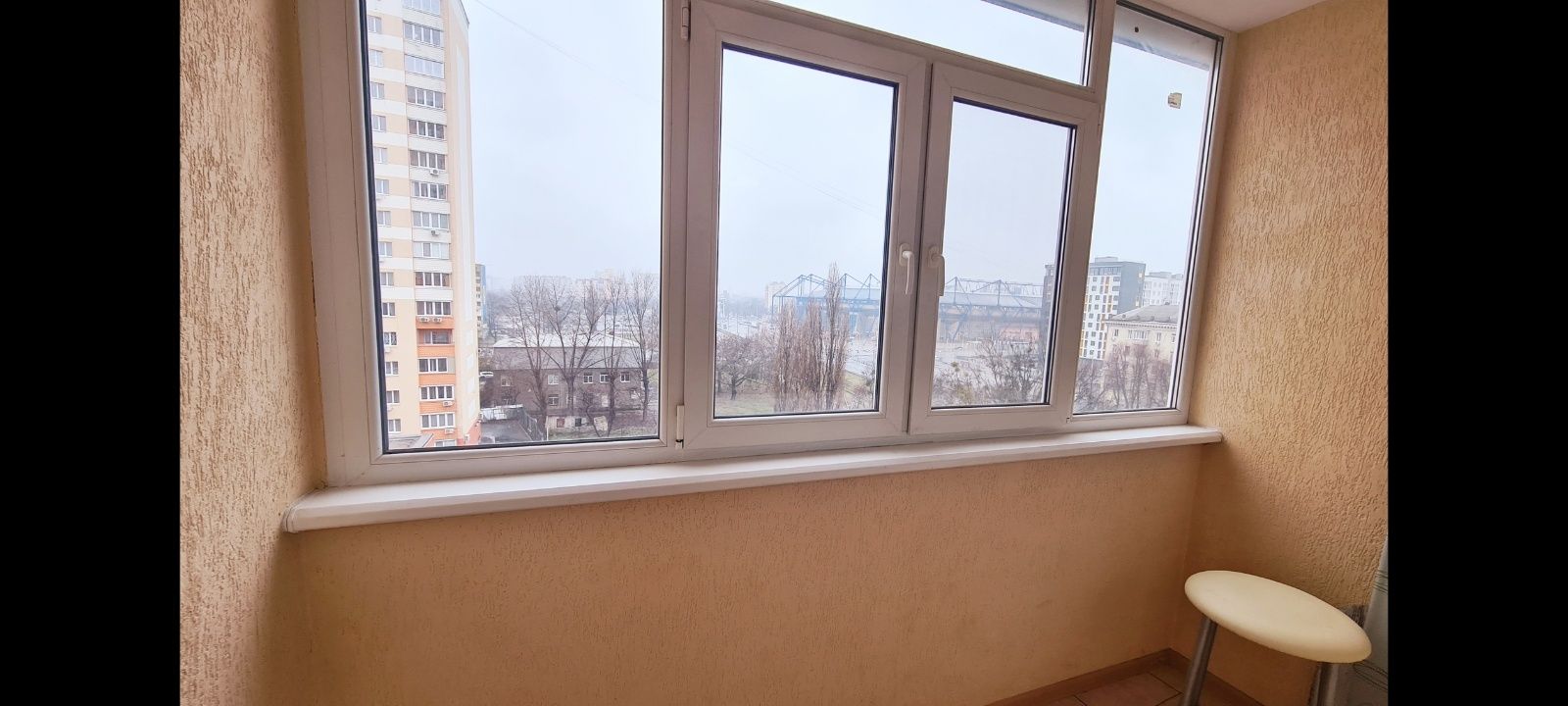 Посуточно 2к.ЛЮКС стадион Металлист, центр недалеко