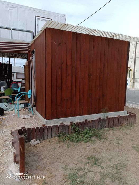 Casa / Oficina em contentores maritimos