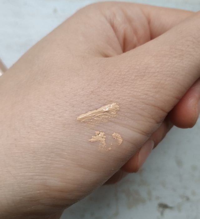 Magical perfection concealer, Eveline