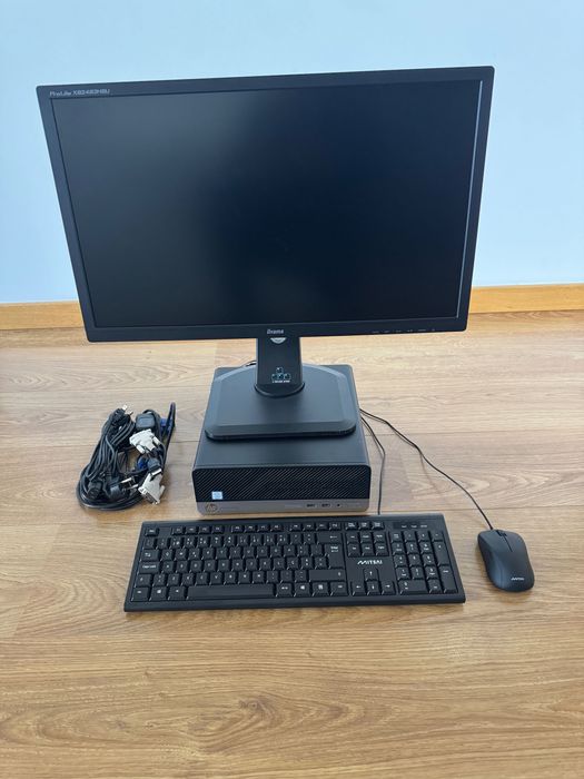 Computador Hp I3 8100, SSD 512 Windows 11 monitor 24” livama XB2483HSU
