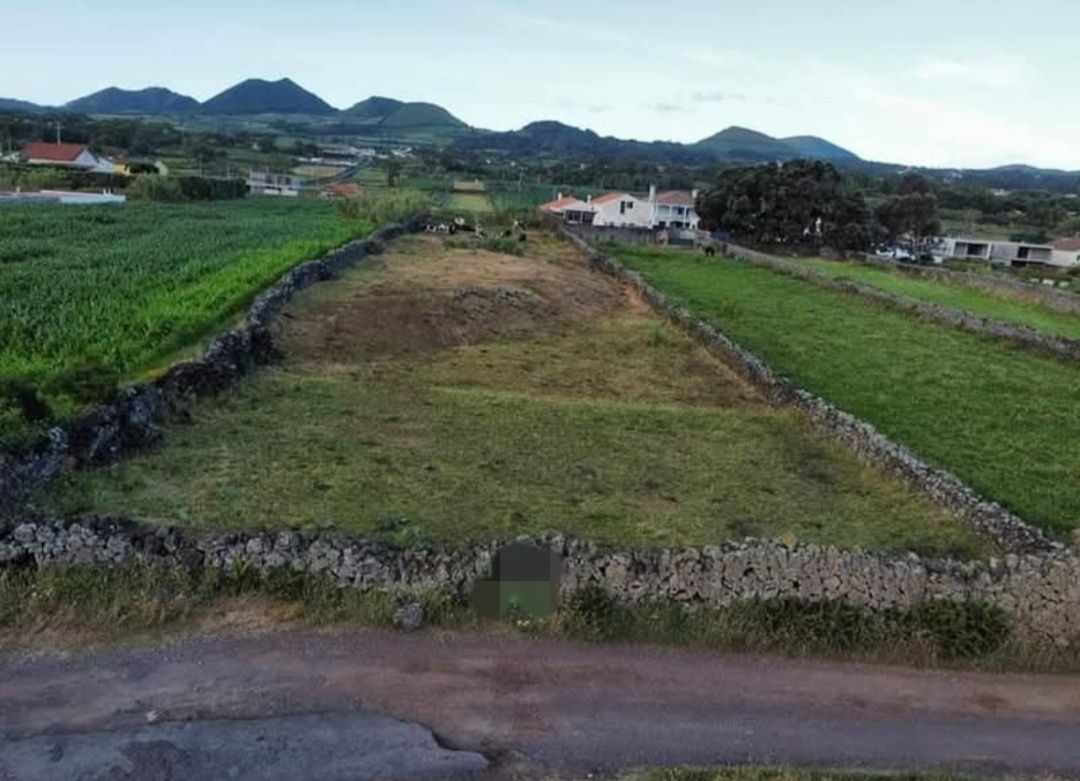 Terreno com 2s Frentes