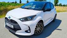 Toyota Yaris 1.5 Hybryda 32tyś km Zarejestrowany PL Bardzo ładny