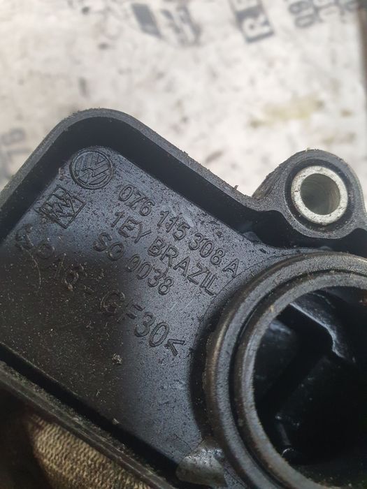 Маслозаливна горловина Volkswagen Crafter 2.5 tdi