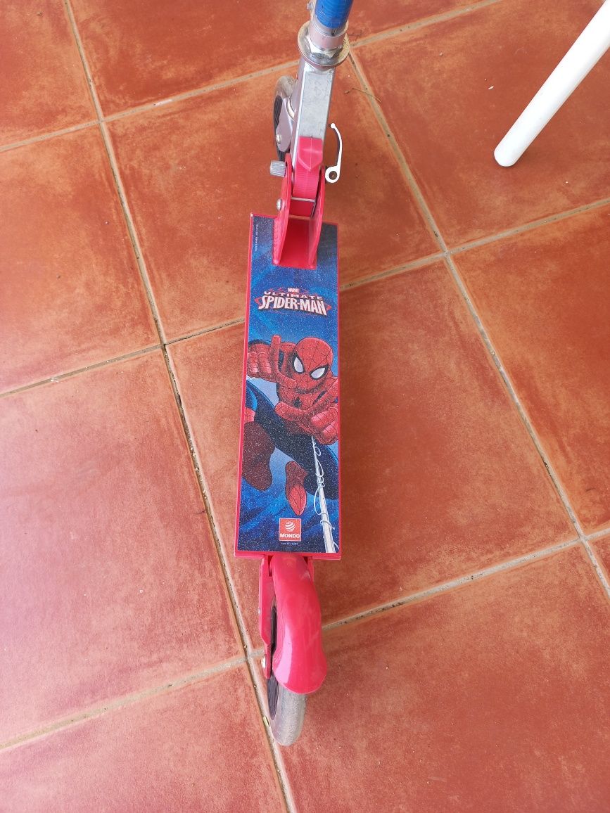 Trotinete Spider Man