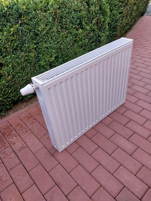 Grzejnik z termostatem 80×60