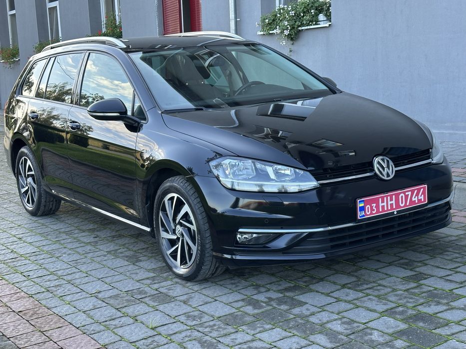 Продам свіжо пригнане дуже гарному стані авто.