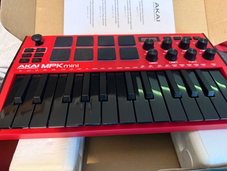 Akai mpk Mini Red Special Edition